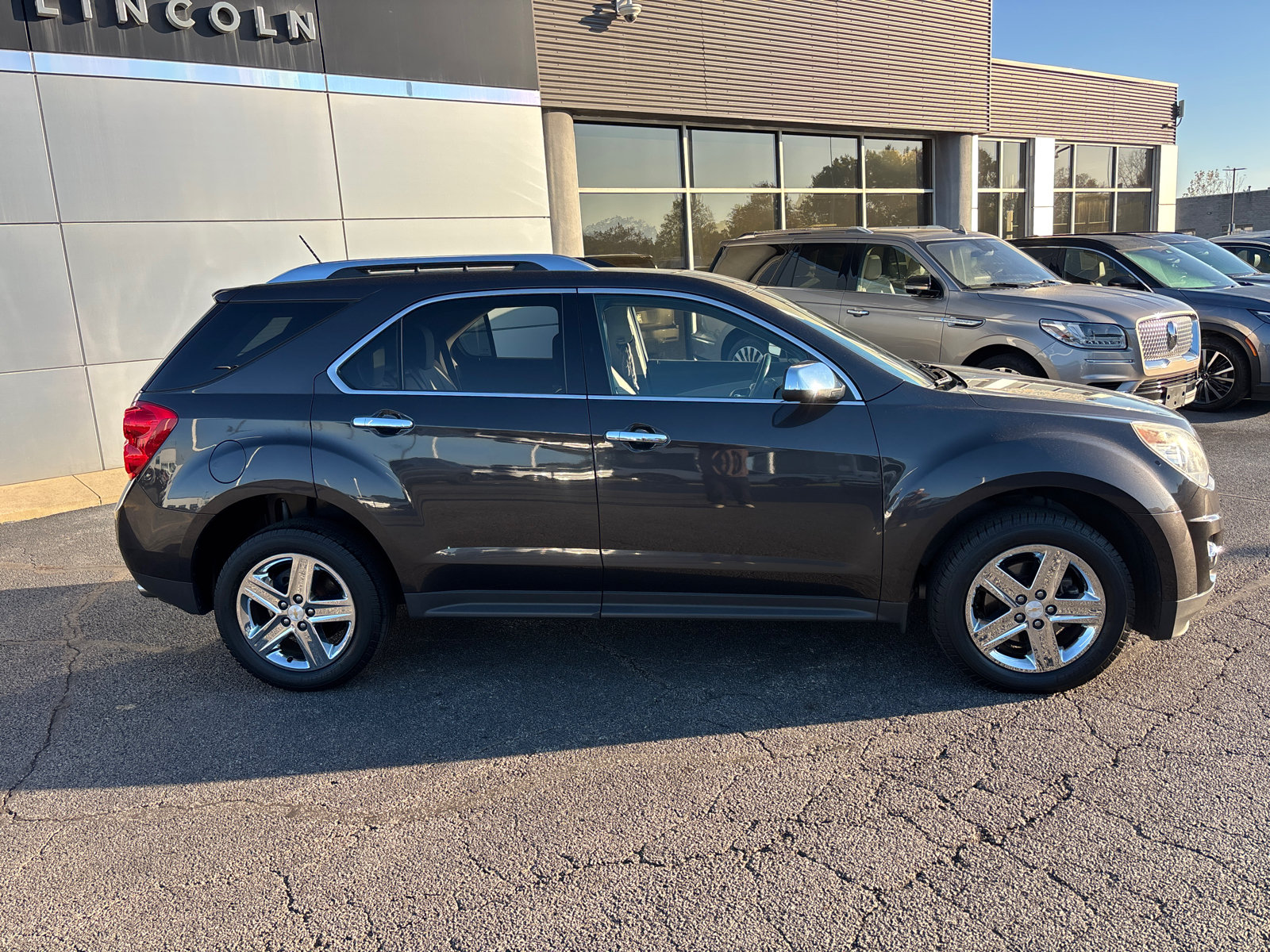 Used 2015 Chevrolet Equinox LTZ AWD/4WD image 8
