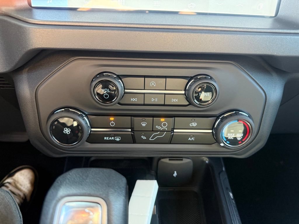 New 2026 Ford Bronco 4-Door AWD/4WD image 22