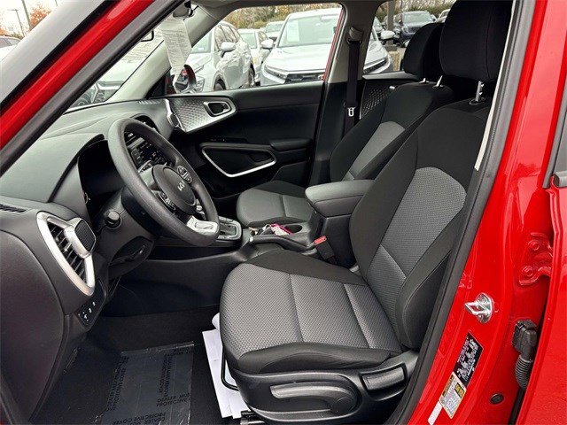 Certified 2025 Kia Soul LX w/ Option Group 015 image 14