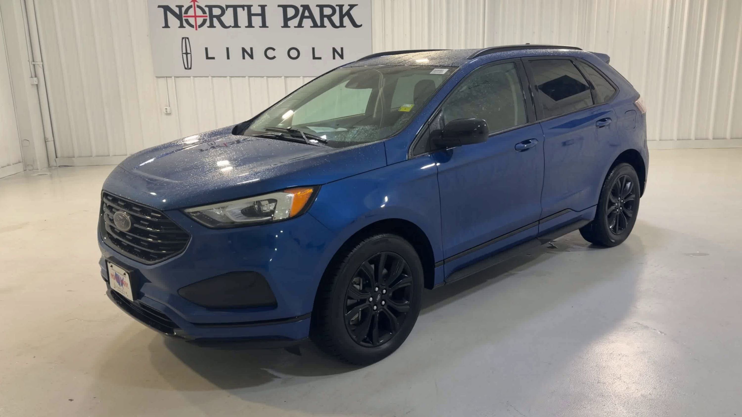 Used 2022 Ford Edge SE w/ Black Appearance Package image 5