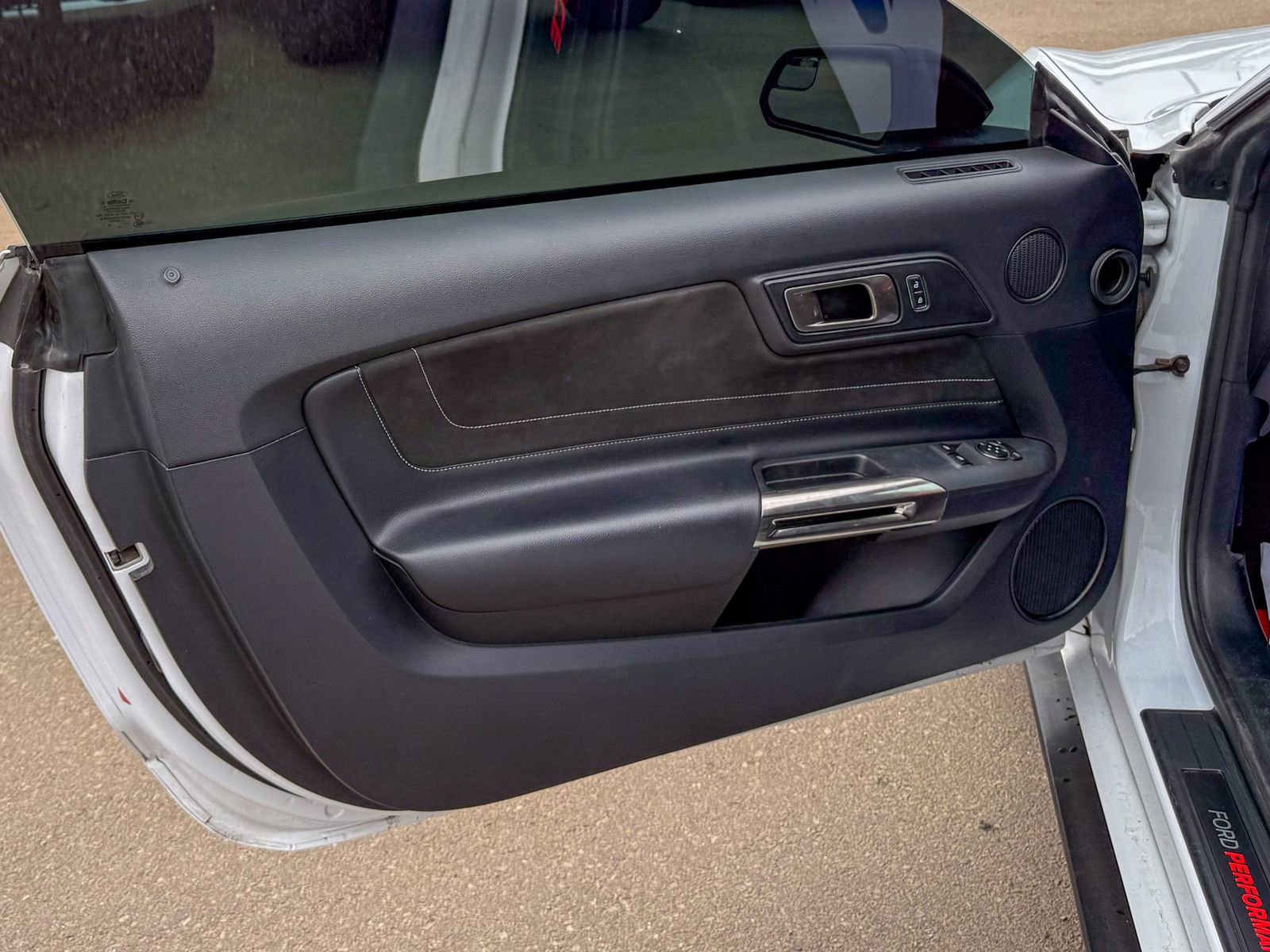 Used 2017 Ford Mustang Shelby GT350 w/ Electronics Package image 19