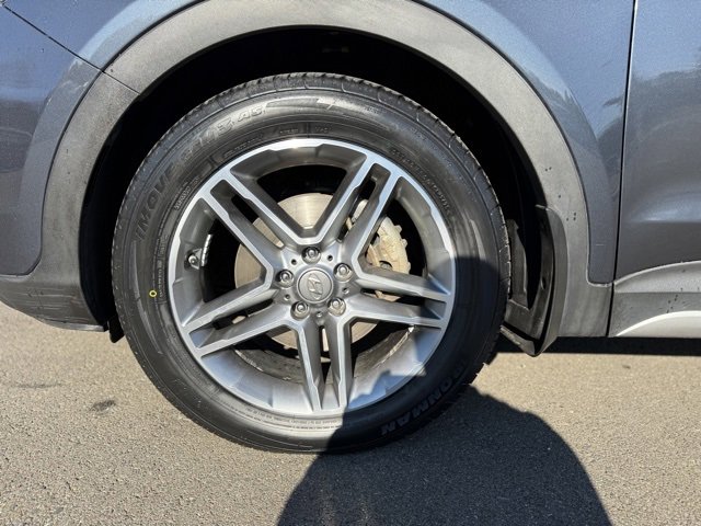 Used 2019 Hyundai Santa Fe XL image 9