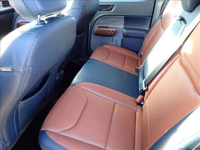 Used 2023 Ford Maverick Lariat w/ Lariat Luxury Package image 8