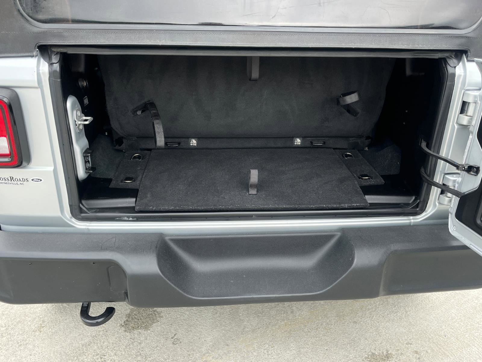 Used 2022 Jeep Wrangler Sport AWD/4WD image 21