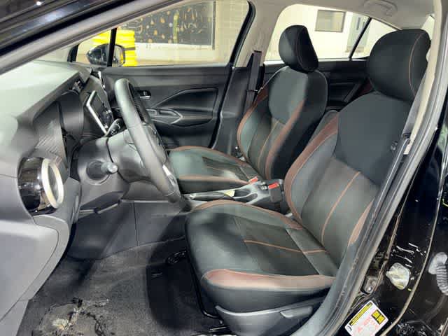 Used 2020 Nissan Versa SR FWD image 15