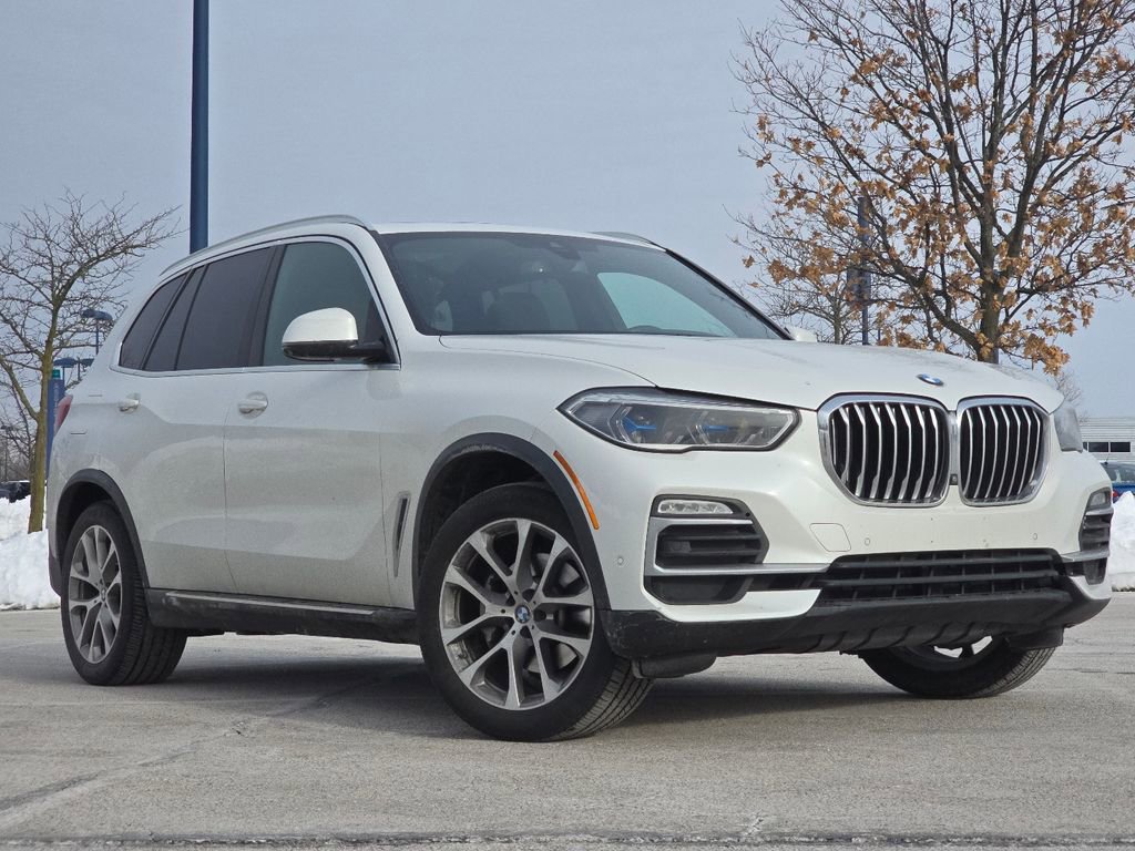 Used 2019 BMW X5 xDrive40i w/ Premium Package image 2