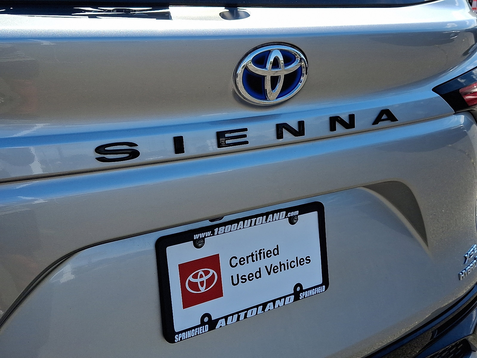 Certified 2023 Toyota Sienna XSE w/ XSE Plus Package image 30
