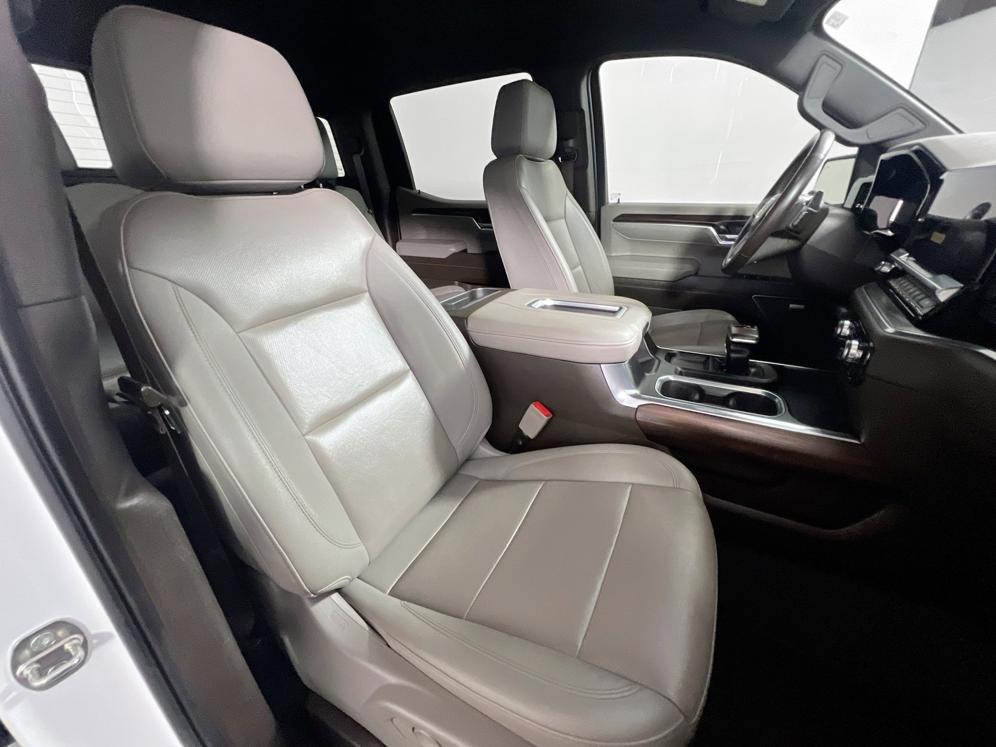 Used 2022 GMC Sierra 1500 SLT w/ SLT Premium Plus Package image 31