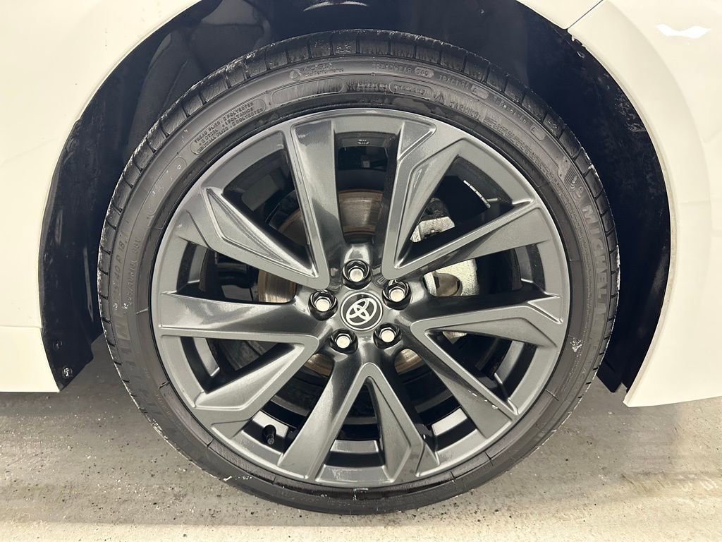 Used 2025 Toyota Corolla SE w/ SE Premium Package image 59