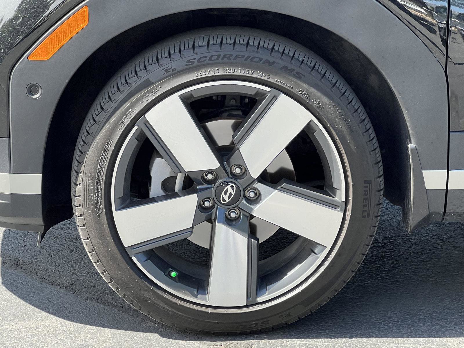 Certified 2024 Hyundai Santa Fe Limited AWD/4WD image 13