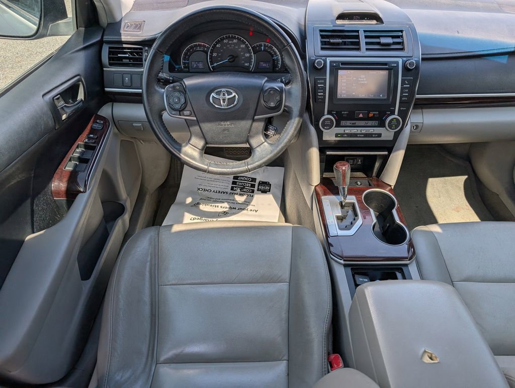 Used 2013 Toyota Camry XLE w/ Convenience Pkg FWD image 25