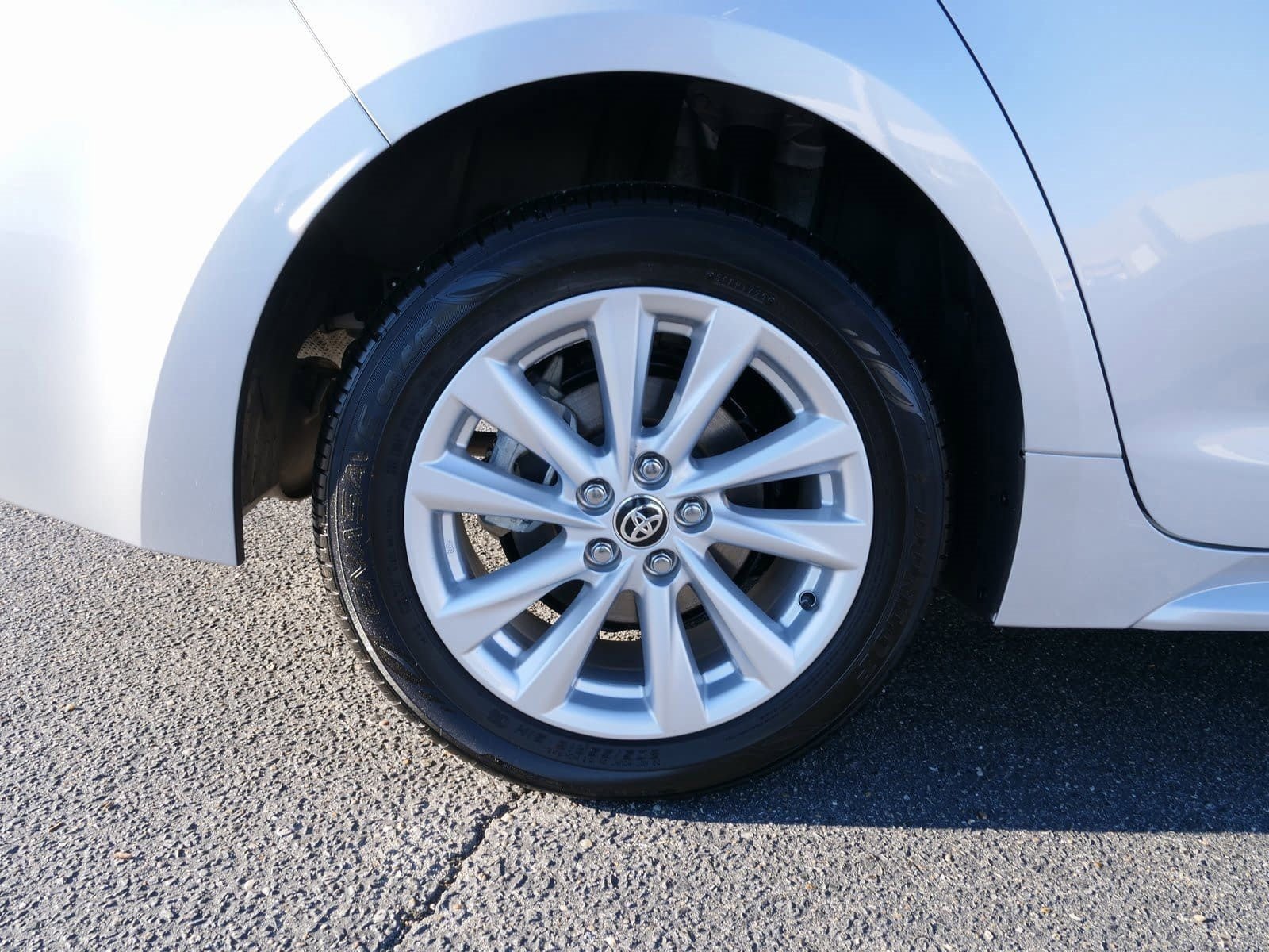 Used 2025 Toyota Corolla XLE image 12