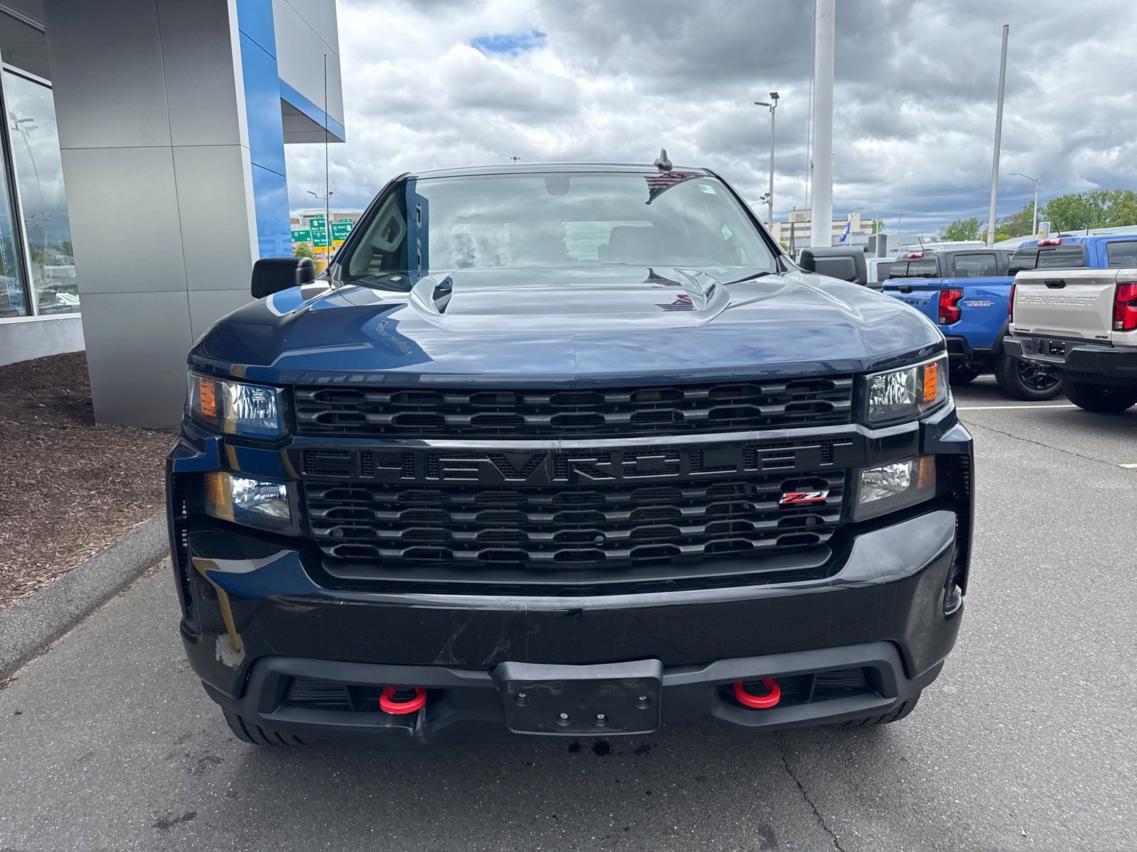 Used 2020 Chevrolet Silverado 1500 Custom Trail Boss w/ Custom Convenience Package AWD/4WD image 3