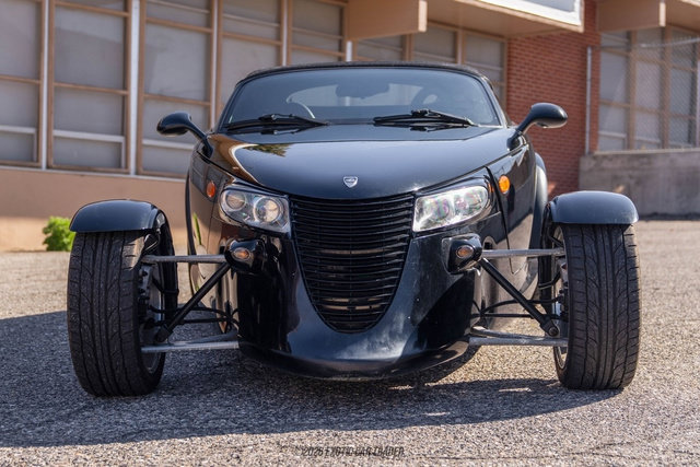 Used 1999 Plymouth Prowler RWD image 21