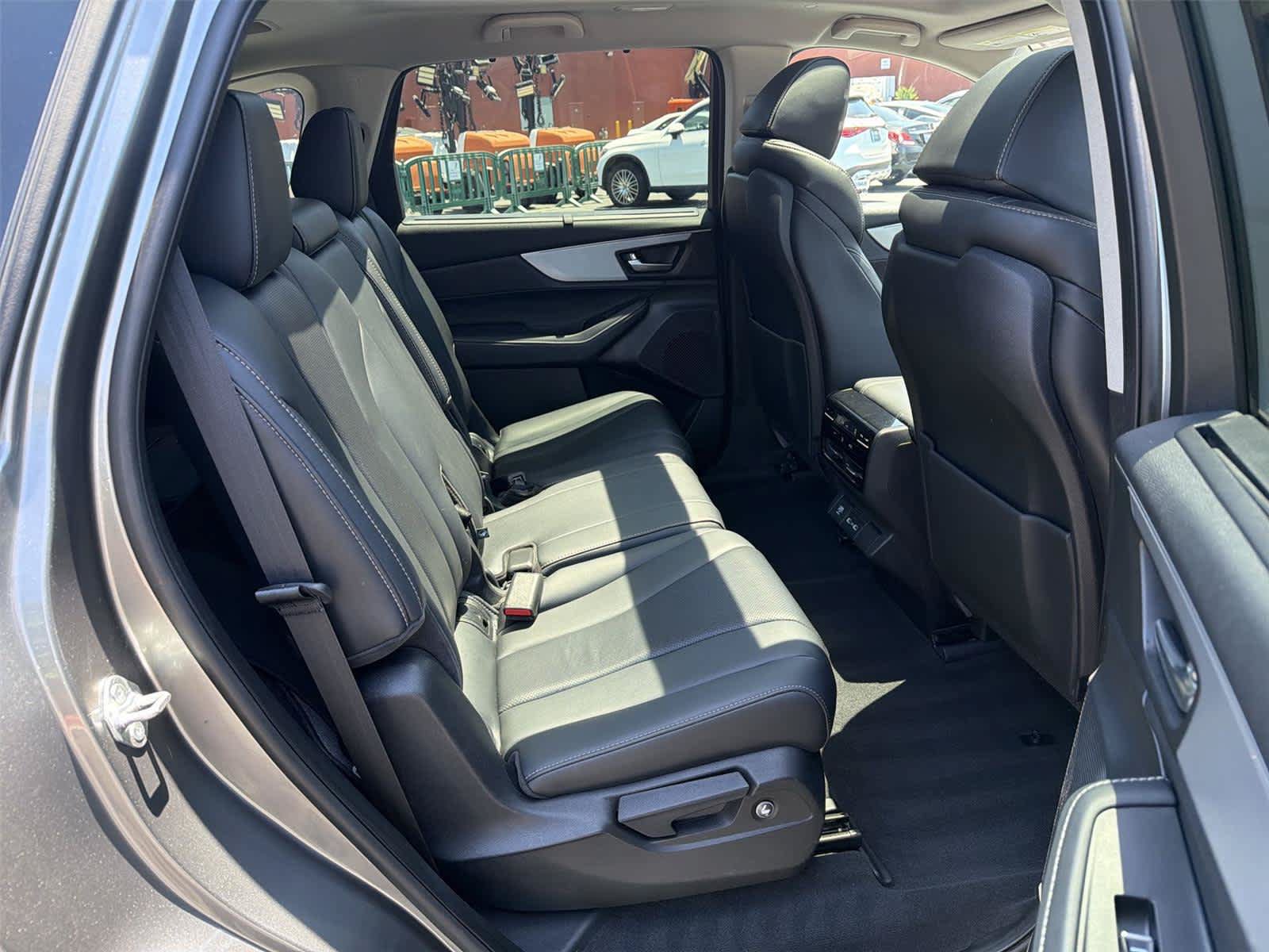 Certified 2023 Acura MDX FWD w/ Technology Package image 14