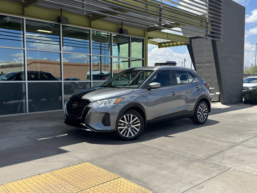Used 2023 Nissan Kicks SV