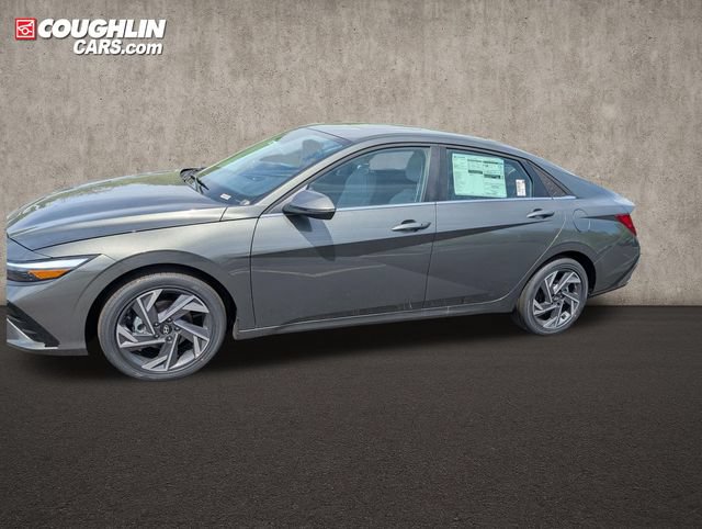 New 2026 Hyundai Elantra Limited FWD image 5