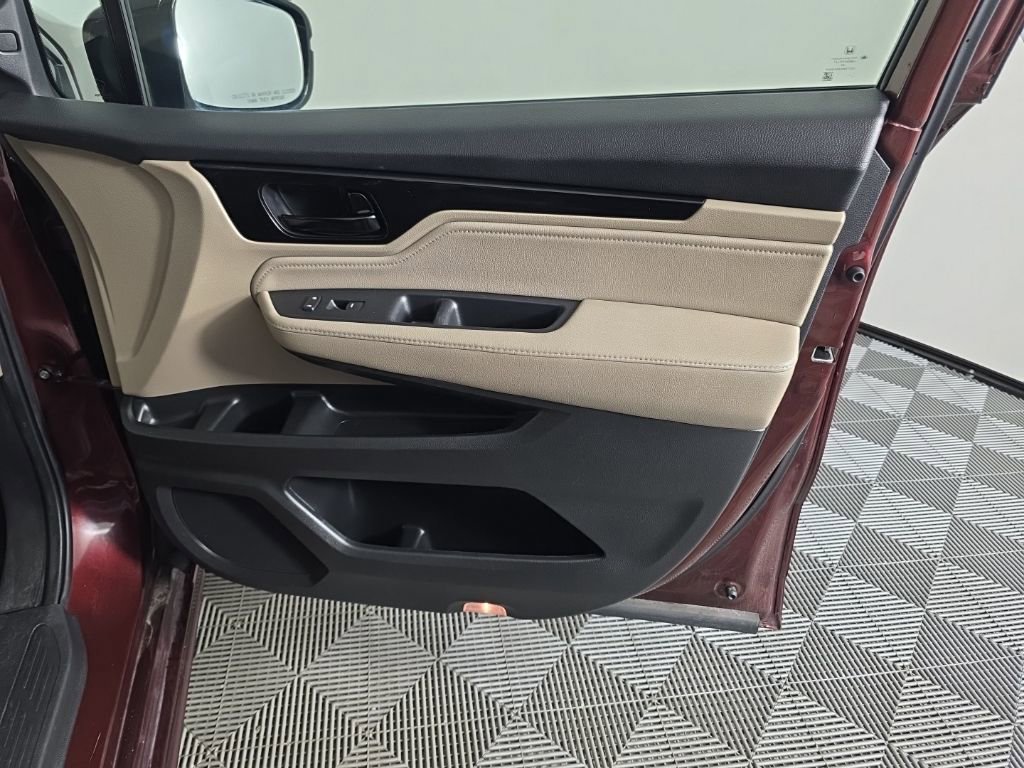 Used 2019 Honda Odyssey Elite image 43