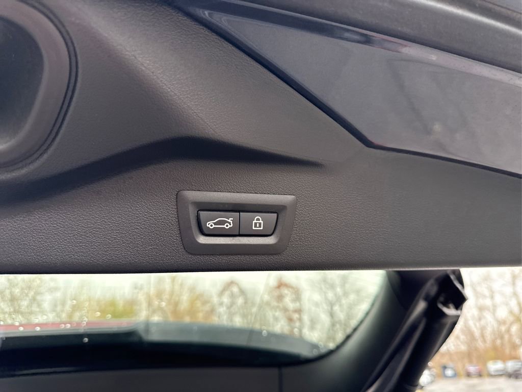 Used 2022 BMW X5 xDrive40i w/ Climate Comfort Package image 14