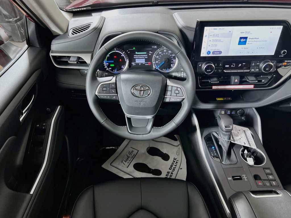 Certified 2026 Toyota Highlander XLE AWD/4WD image 18