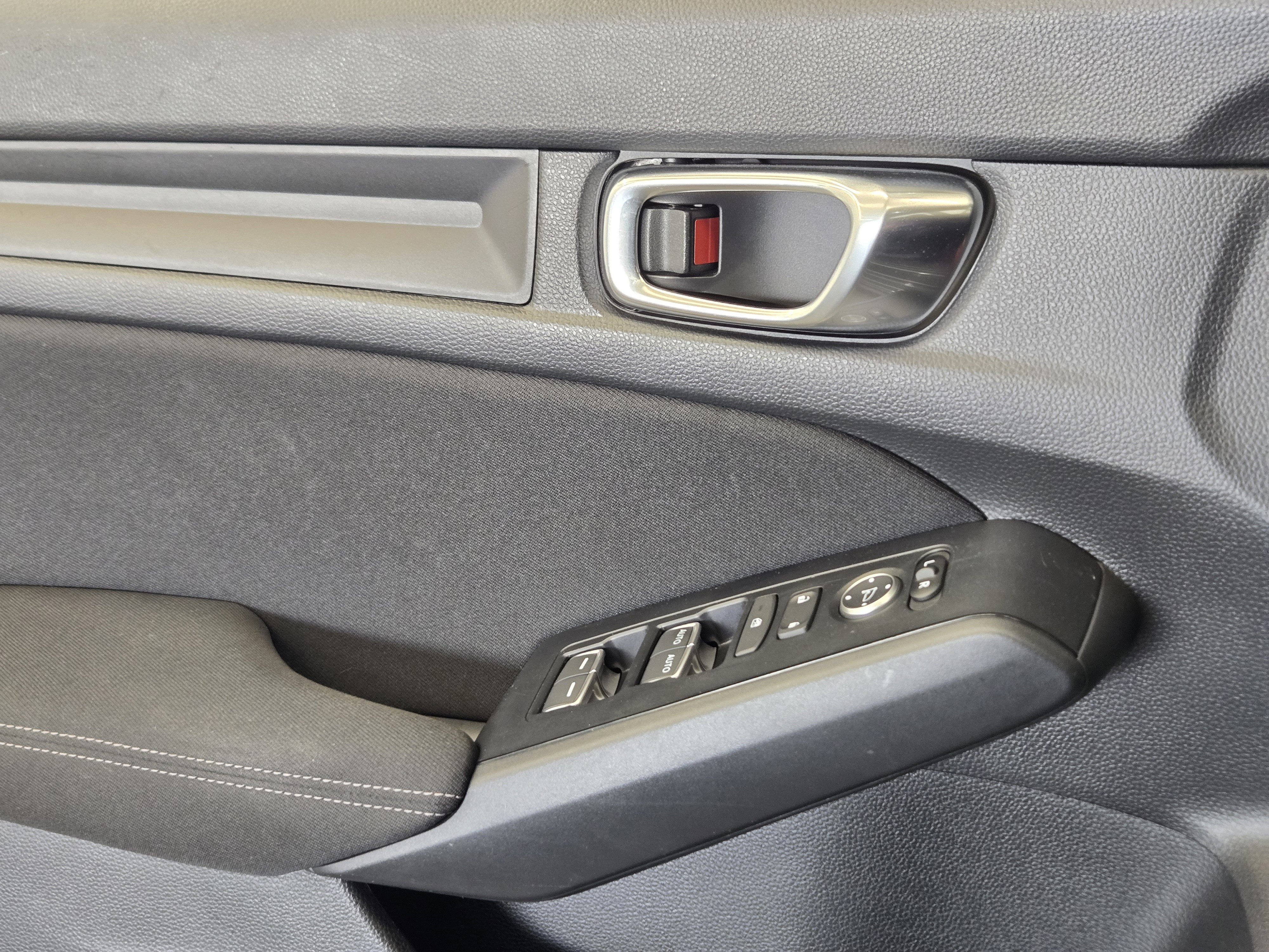 Used 2025 Honda Civic Sport image 23