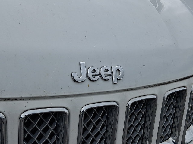 Used 2016 Jeep Compass Latitude AWD/4WD image 9