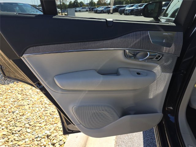 Used 2022 Volvo XC90 T6 Inscription w/ Advanced Package AWD/4WD image 13