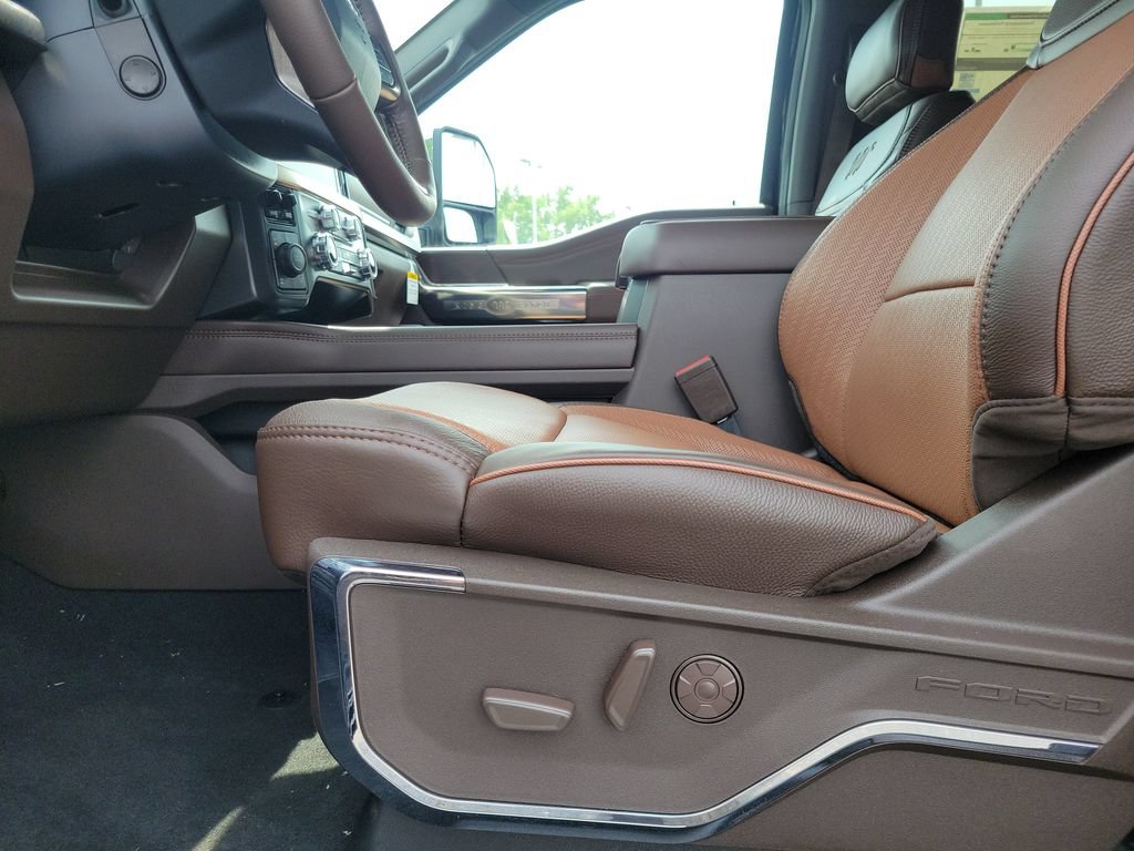 New 2026 Ford F250 King Ranch w/ Chrome Package AWD/4WD image 19