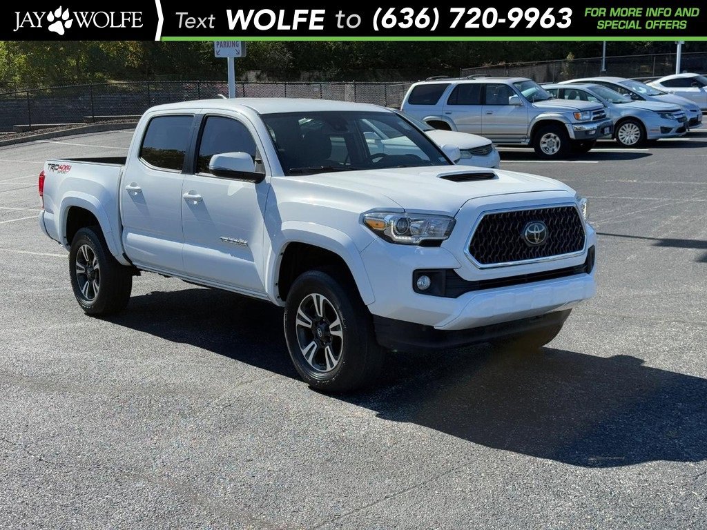 Used 2019 Toyota Tacoma TRD Sport image 1