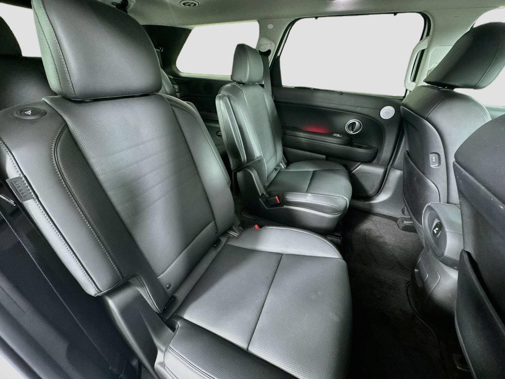 Certified 2026 Hyundai Palisade Limited FWD image 31