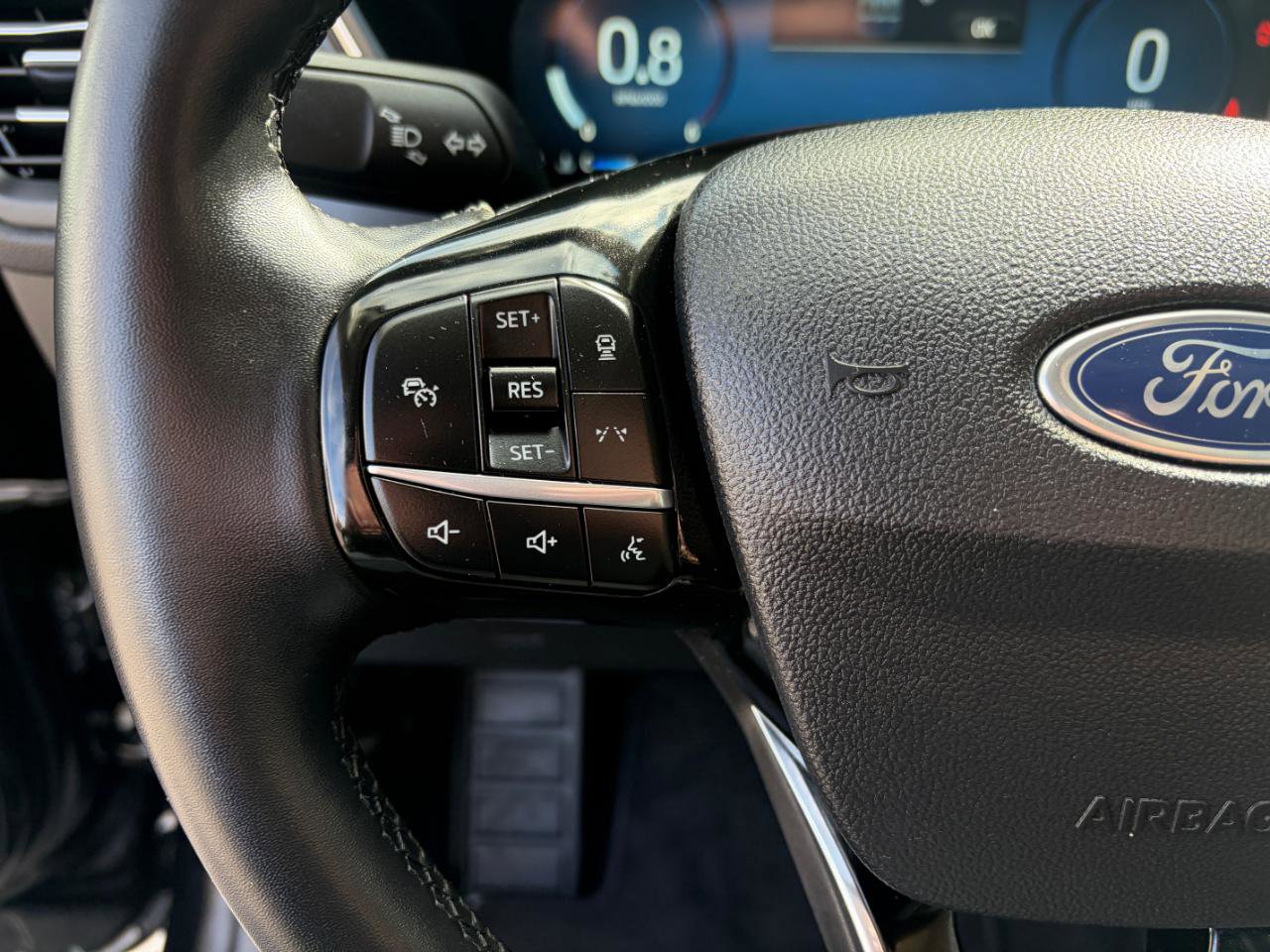 Used 2025 Ford Escape Platinum image 16