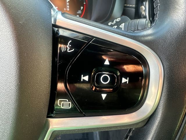 Used 2021 Volvo XC60 T5 Inscription w/ Advanced Package image 38
