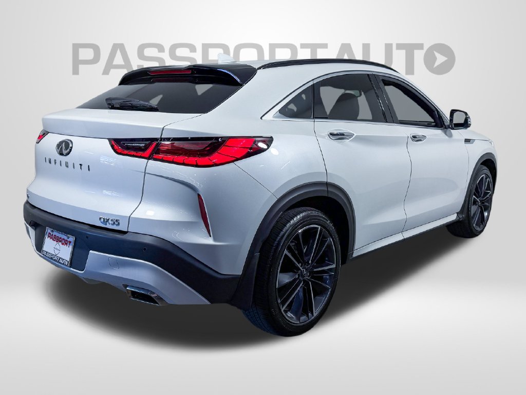 Used 2023 INFINITI QX55 Sensory w/ Lighting Package AWD/4WD image 8