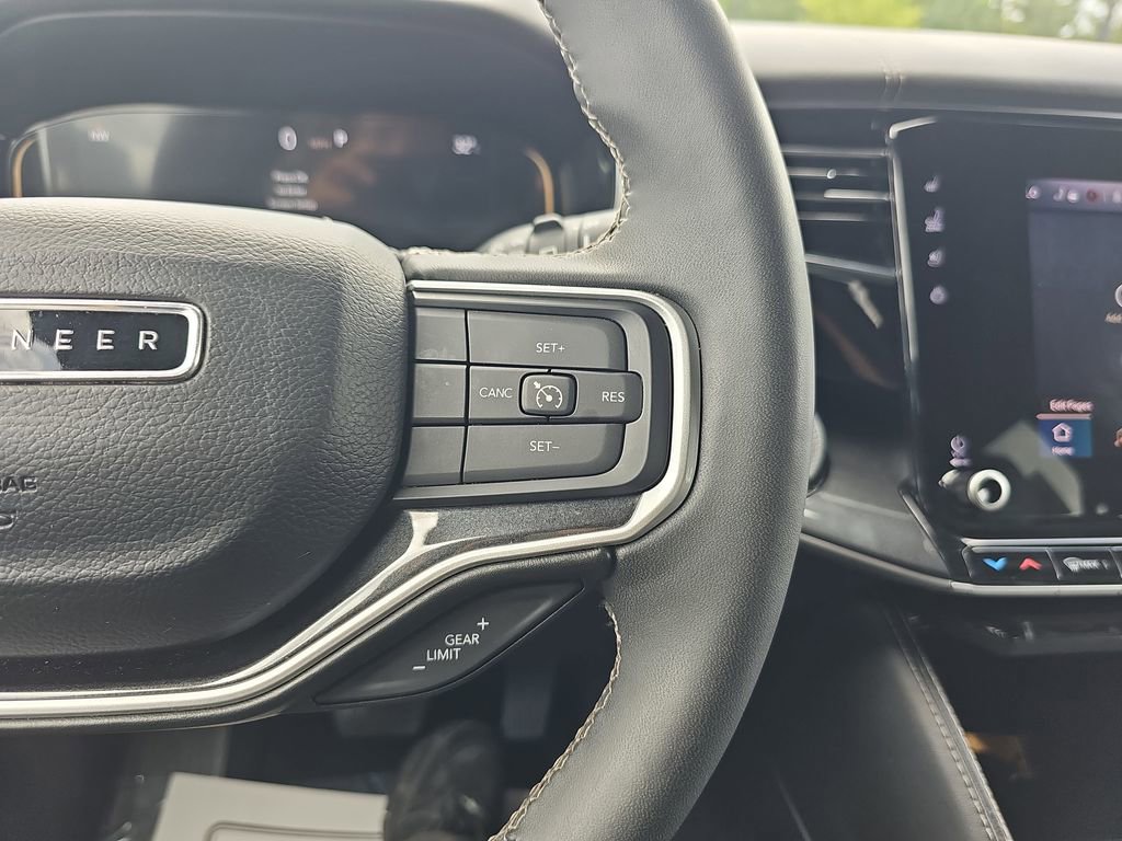 Used 2022 Jeep Wagoneer Series I w/ Premium Group I RWD image 24