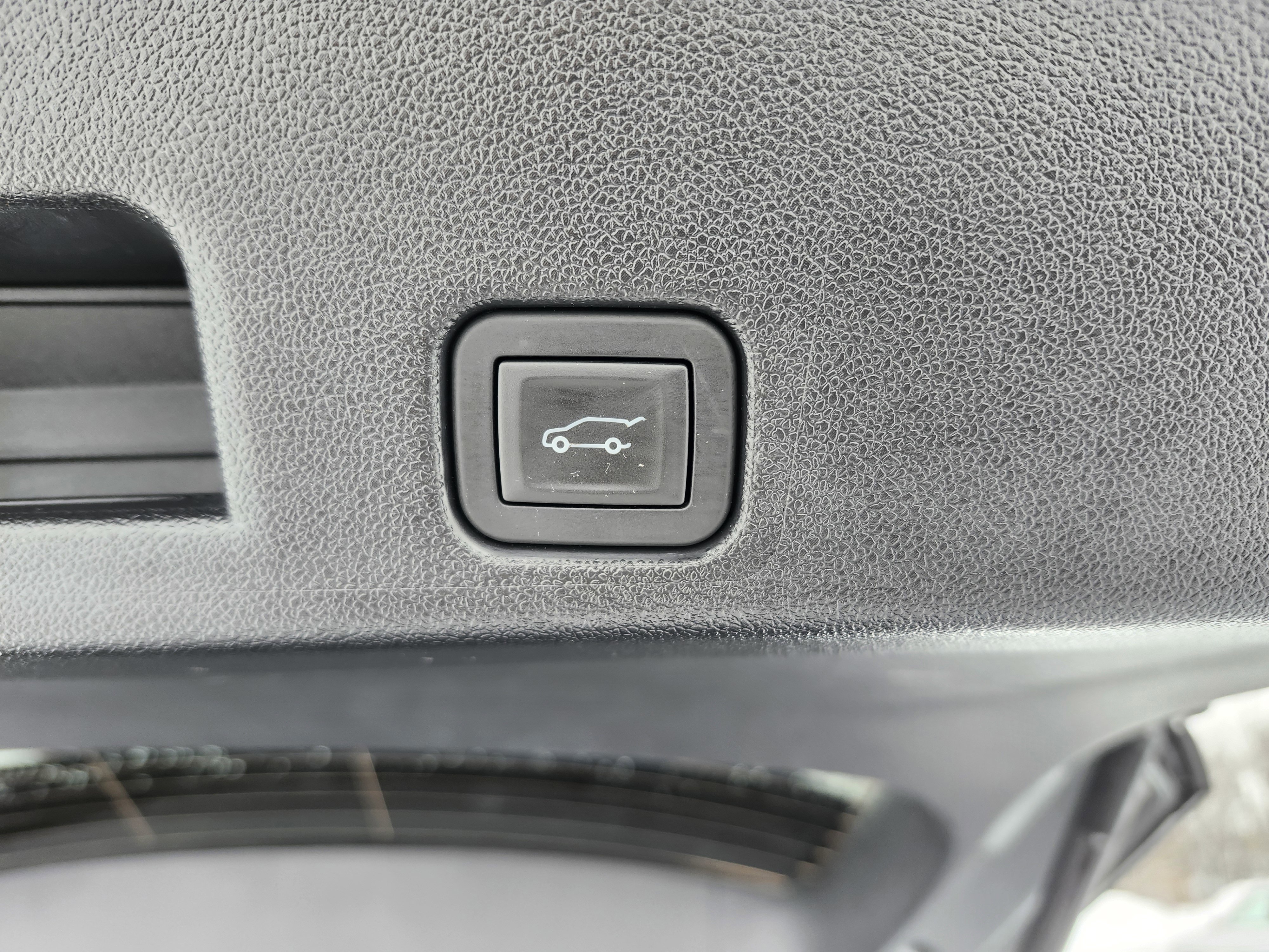 Used 2025 Buick Enclave Sport Touring image 32