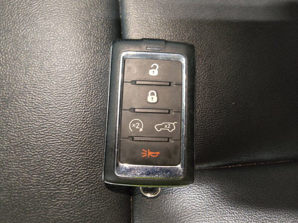 Used 2023 Jeep Grand Cherokee Limited w/ Trailer Tow Package AWD/4WD image 32