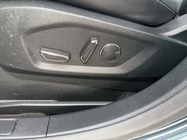 Certified 2019 Ford Edge SEL w/ Equipment Group 201A image 26