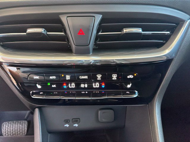 Used 2026 Buick Encore GX Avenir w/ Avenir Technology Package FWD image 23