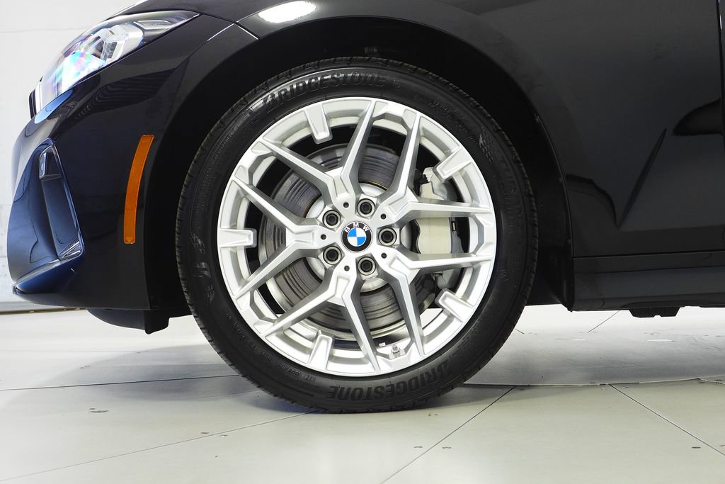 Used 2025 BMW 330i Sedan w/ Convenience Package RWD image 5