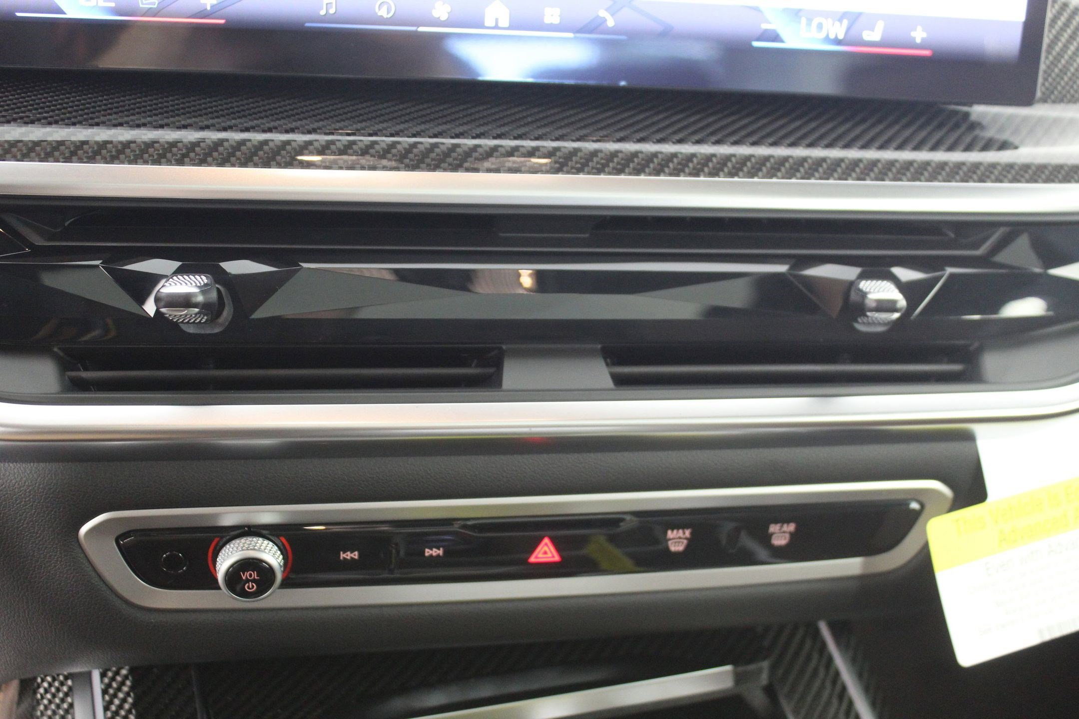 New 2026 BMW X7 M60i image 16