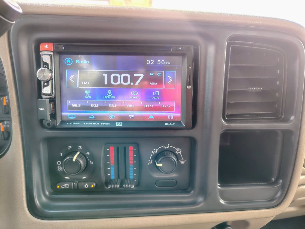 Used 2007 GMC Sierra 2500 W/T w/ Heavy-Duty Power Package AWD/4WD image 14