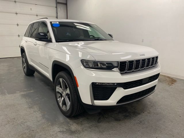 Used 2026 Jeep Grand Cherokee Limited AWD/4WD image 1