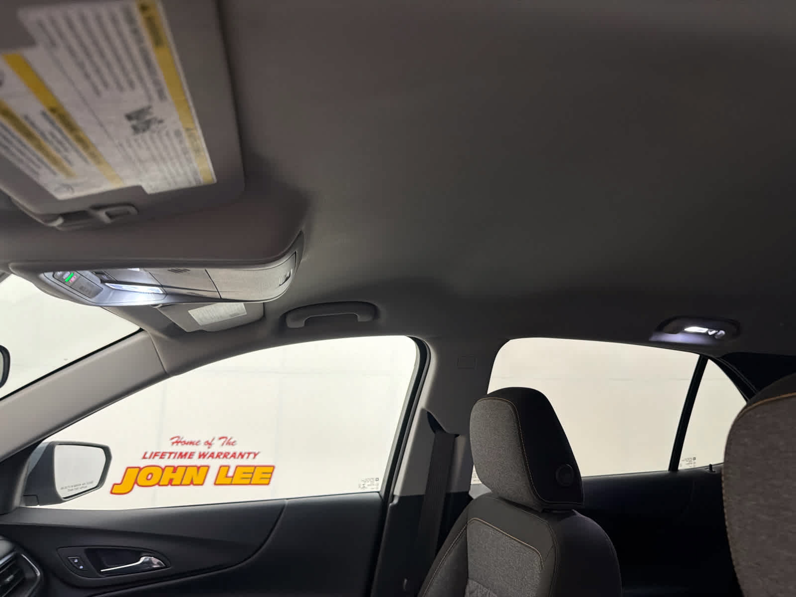 Used 2023 Chevrolet Equinox LT FWD image 15