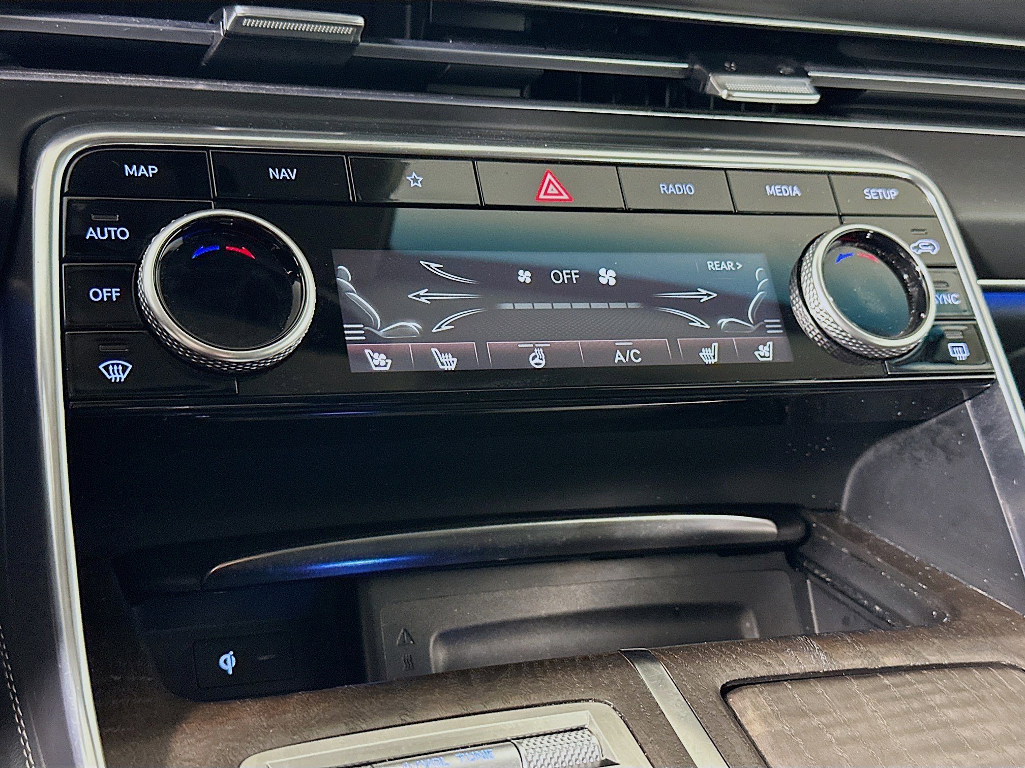 Used 2024 Genesis GV80 3.5T image 24