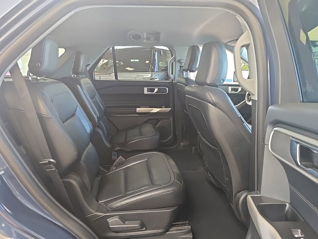 Used 2020 Ford Explorer XLT w/ Equipment Group 202A image 33