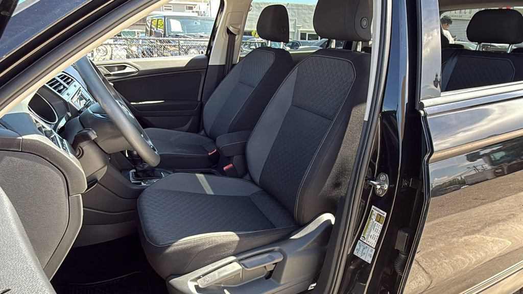 Used 2021 Volkswagen Tiguan S FWD image 22