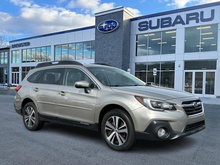 Used 2018 Subaru Outback 3.6R Limited image 1