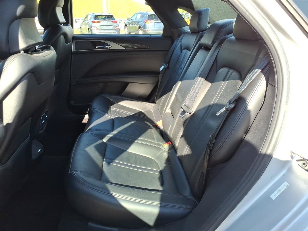 Used 2017 Lincoln MKZ Select w/ Select Plus Package AWD/4WD image 8