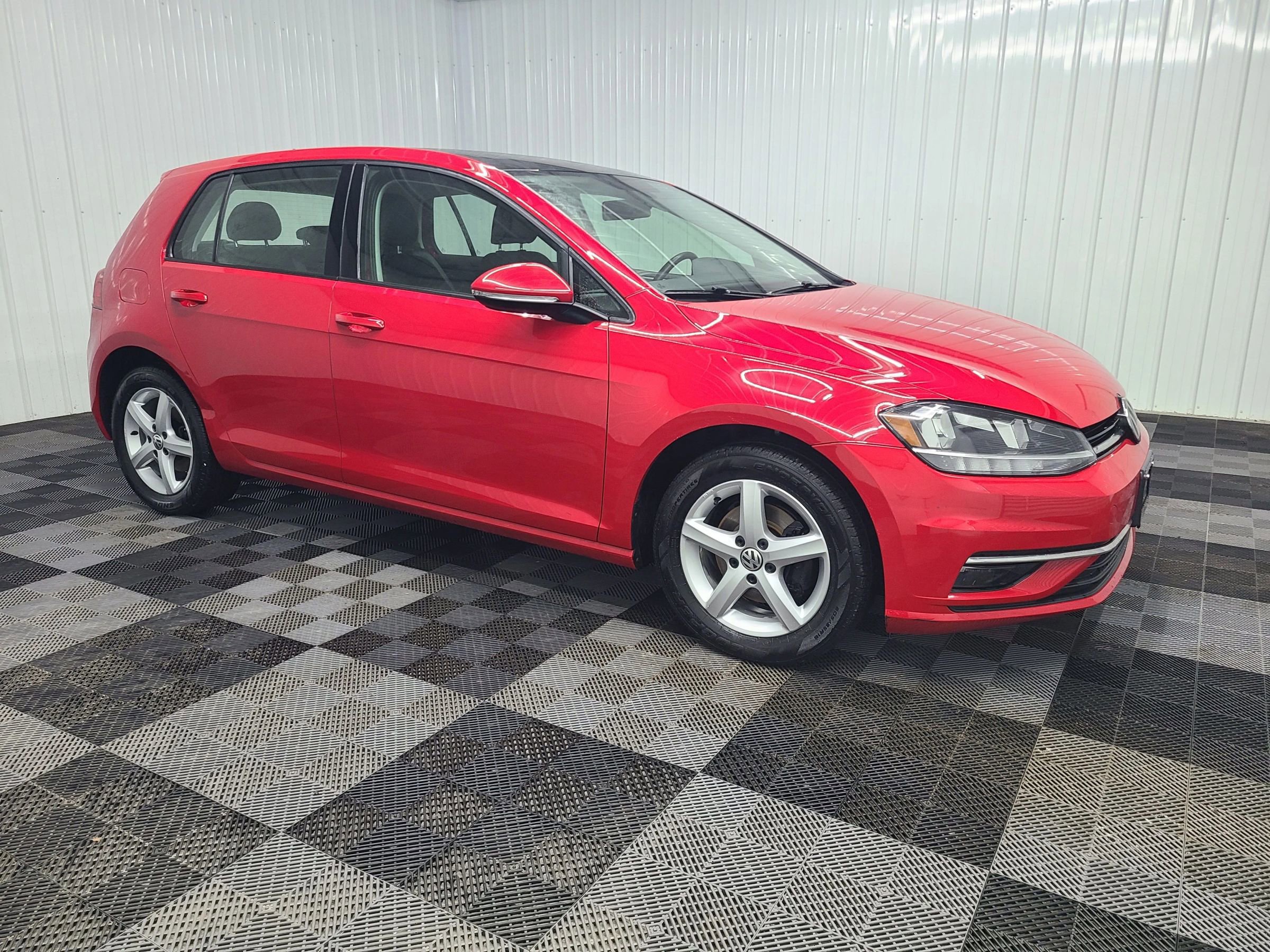 Used 2018 Volkswagen Golf SE