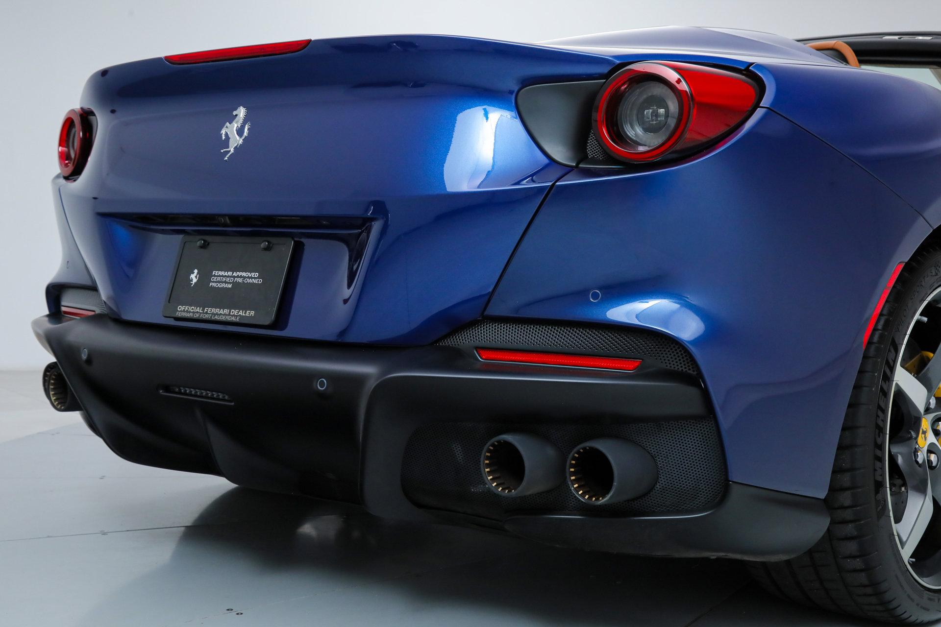 Certified 2023 Ferrari Portofino M image 23